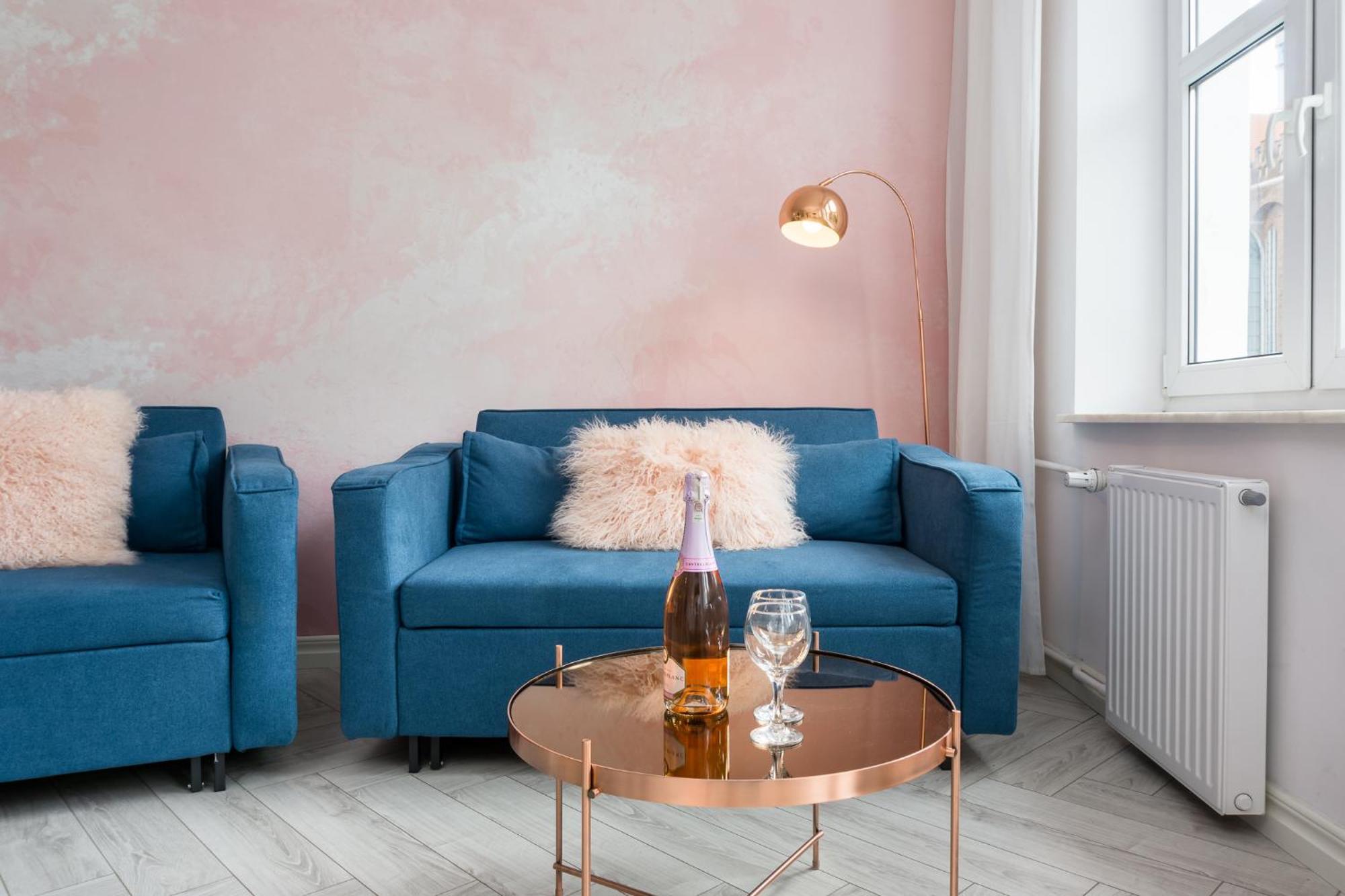 Just Cozy Old Town Apartment *
